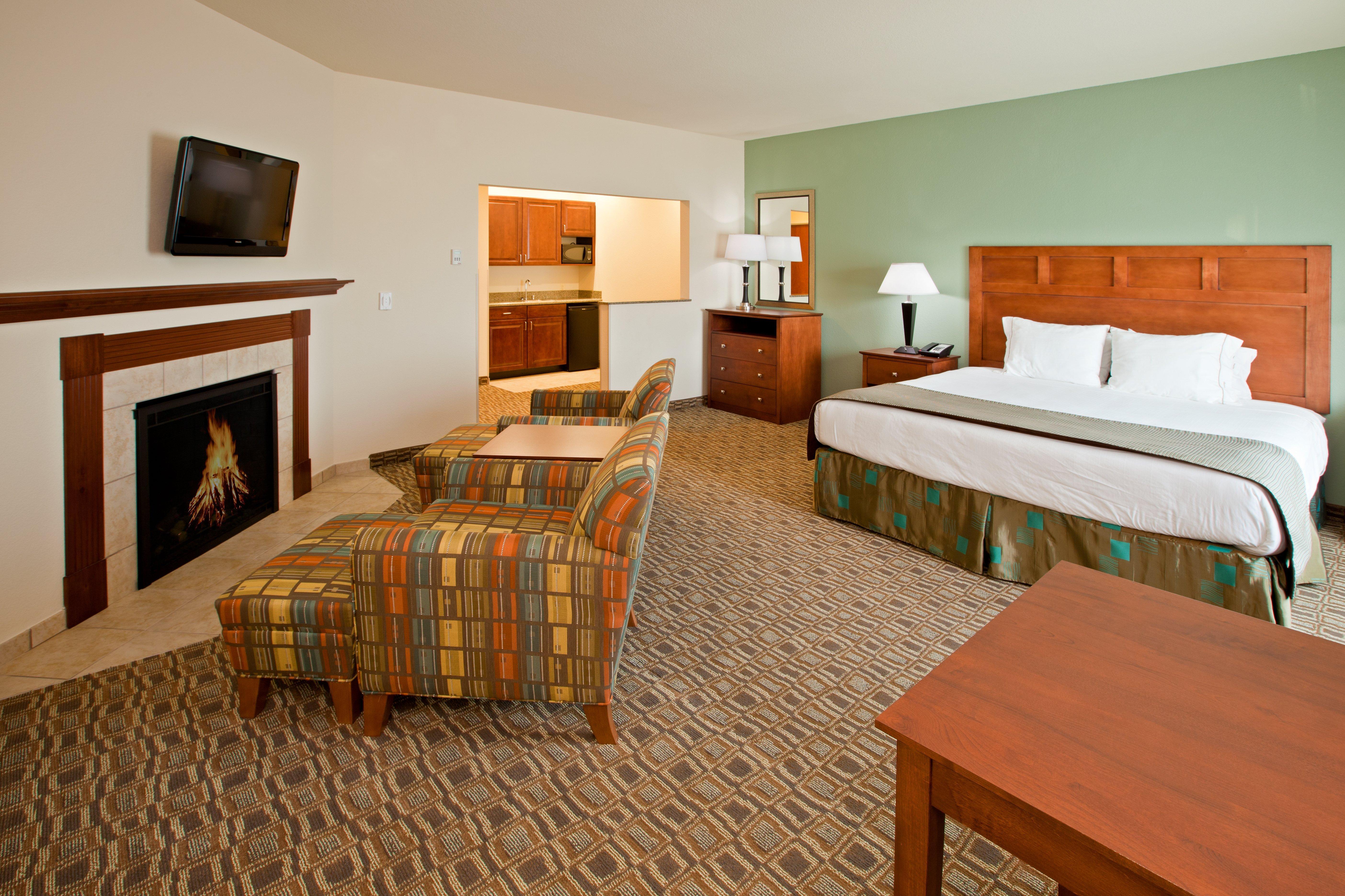 Holiday Inn Express & Suites Ripley By Ihg Exterior foto