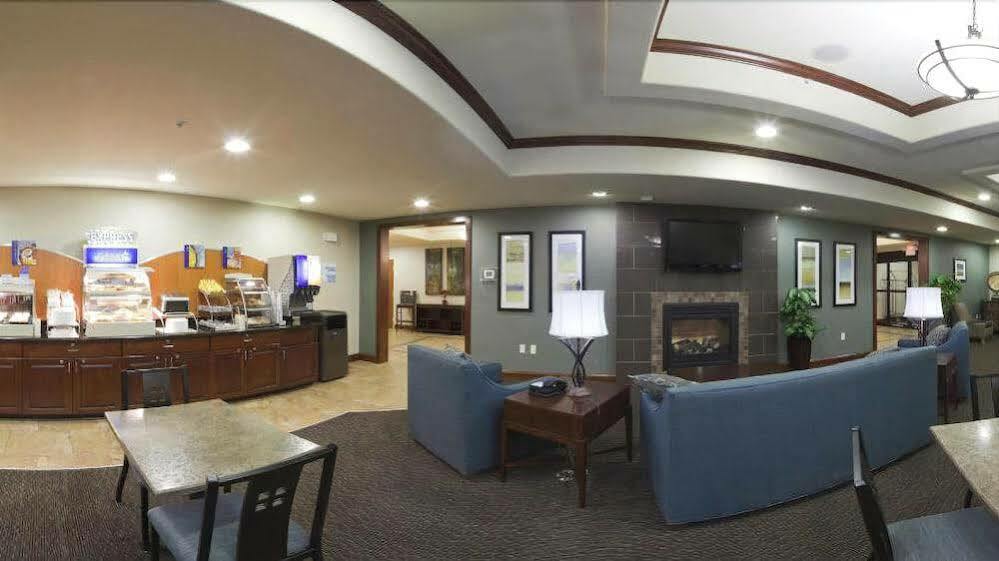 Holiday Inn Express & Suites Ripley By Ihg Exterior foto